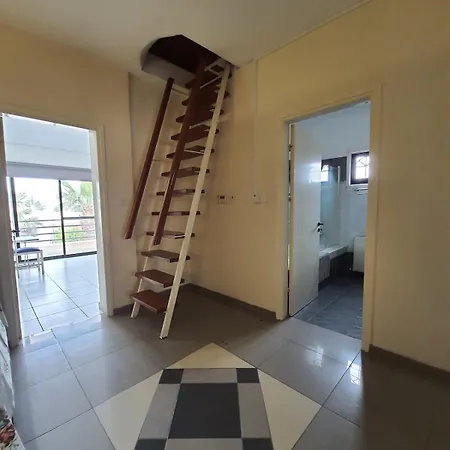 Apartment Bright And Cozy 2-bedroom In